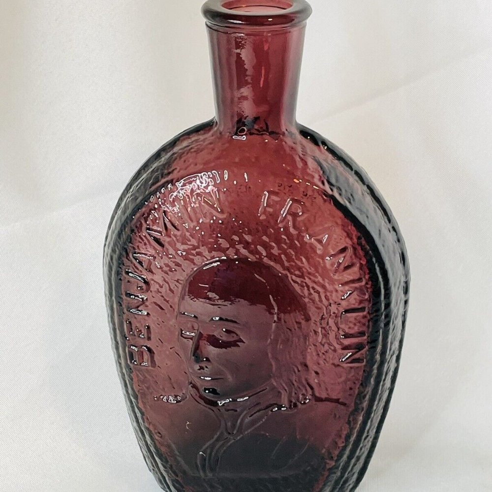 Vintage Red Carnival M Bottle Benjamin Franklin Bi Wheaton Glass Works Vase - Picture 7 of 12